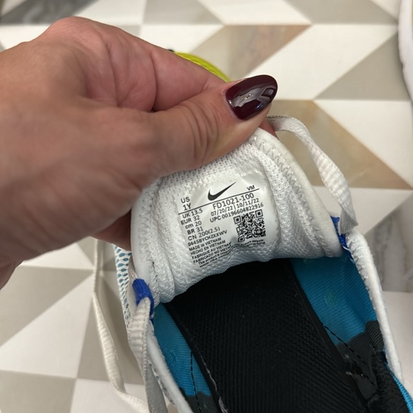 Kids Nike Air Max 270 - Picture 6 of 6